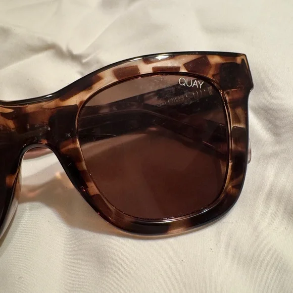 Quay Australia After Hours Tortoise Sunglasses - Picture 4 of 9
